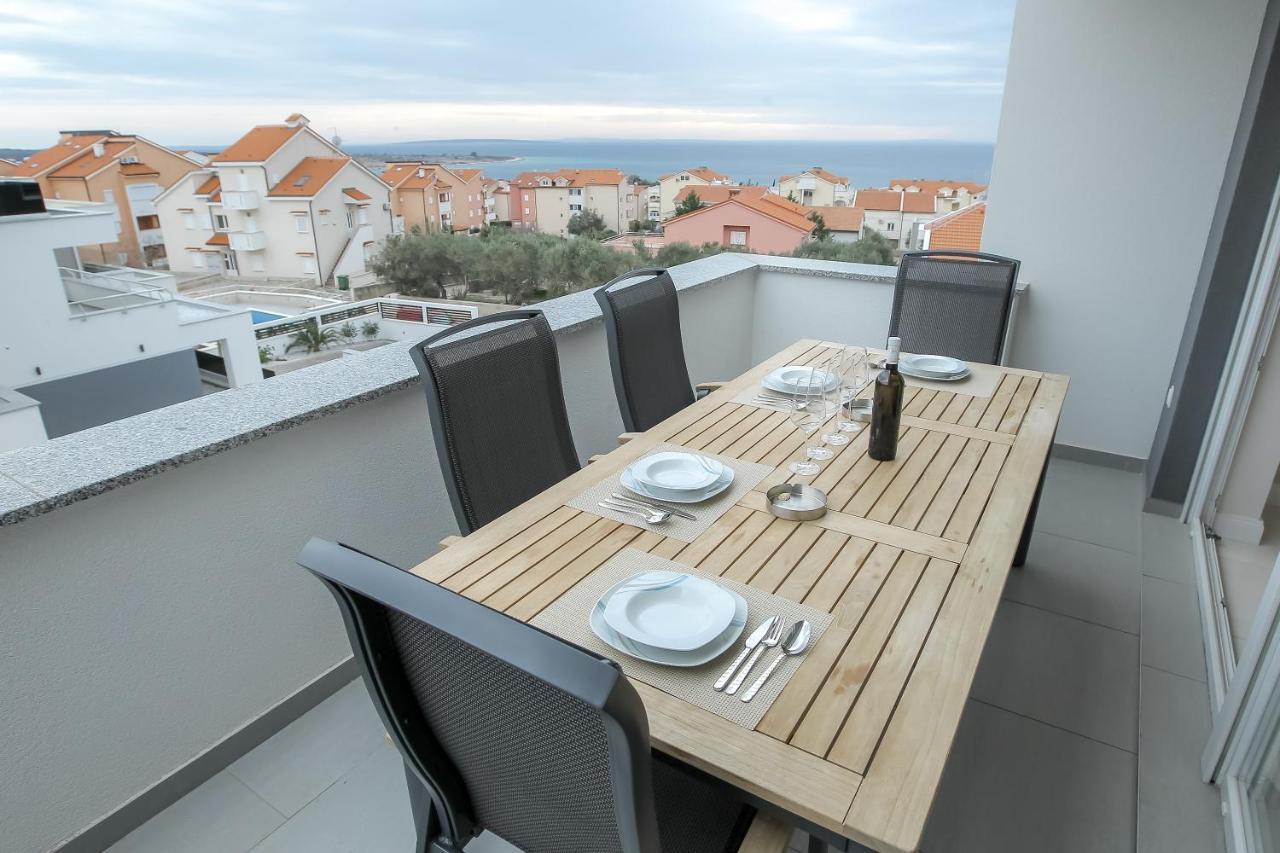 Apartments Tomana Novalja Bagian luar foto