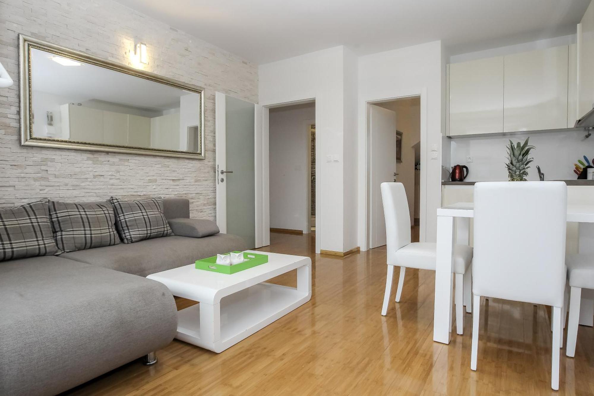 Apartments Tomana Novalja Ruang foto